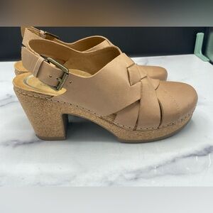 Aetrex PAIGE Tan Leather sling-backs